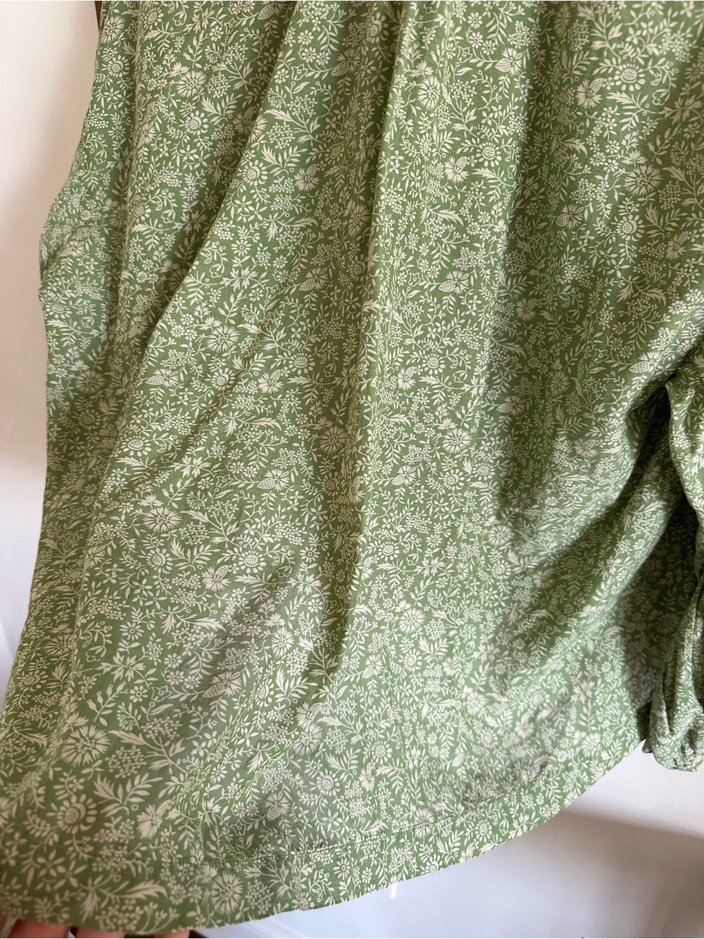 DOEN Jane Blouse in Green Garden Bloom XS - Picture 11 of 13